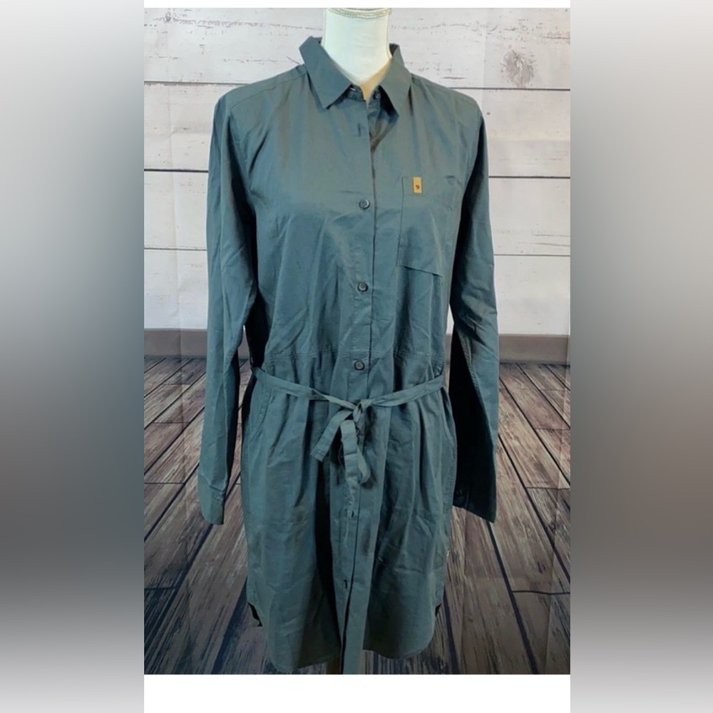 Fjall Raven Womens Ovik Shirt Dress size Medium belted full button front pockets - Picture 8 of 8